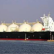 بسبب الحرب الأمريكية الإيرانية النفط الروسي من دون عقوبات لمدة شهر آخر