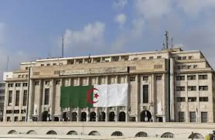  البرلمان الجزائري يصادق على قانون تجريم الاستعمار الفرنسي