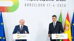 لولا دا سيلفا يحذر من “هتلر جديد” ويدعو لتعزيز الديمقراطية عالمياً